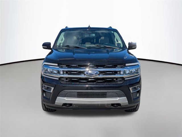 Used 2023  Ford  image 2