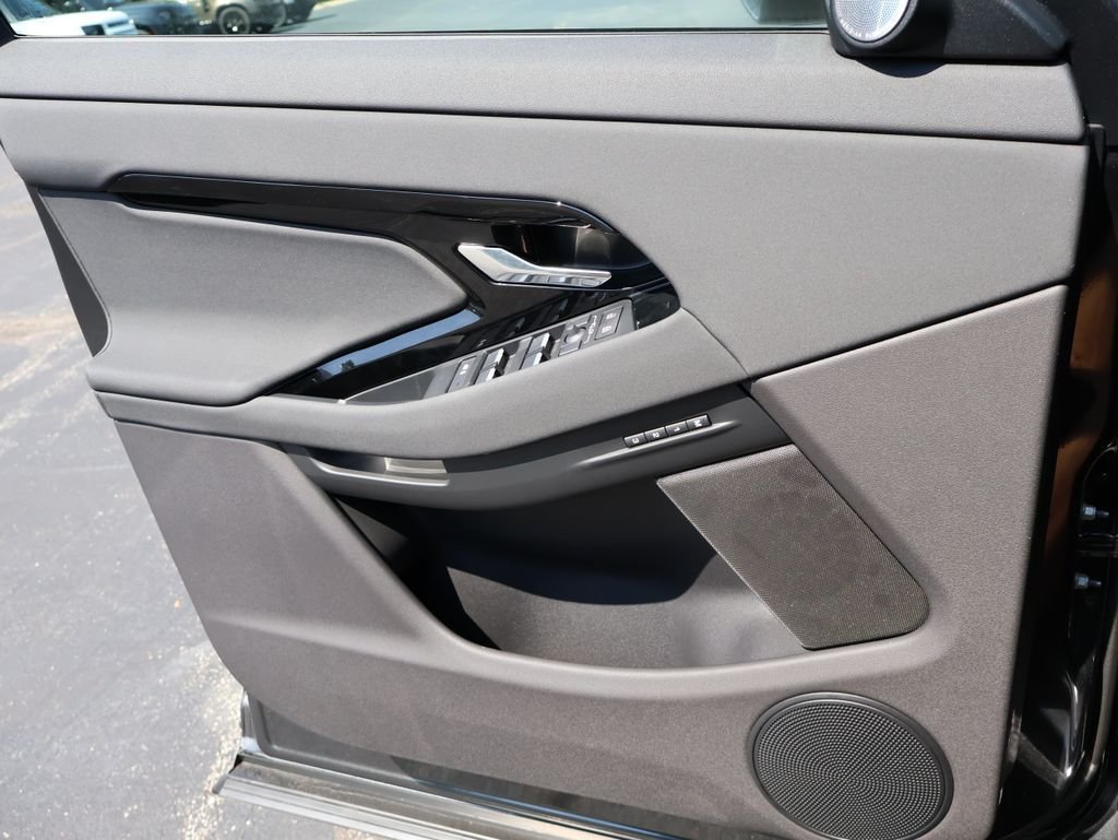New 2026 Carpathian Grey Land Rover Hoxton Edition image 35