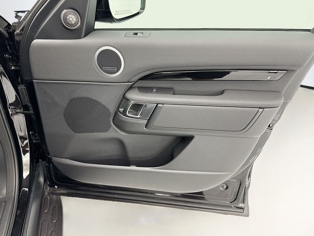 New 2026 Santorini Black Land Rover S image 26