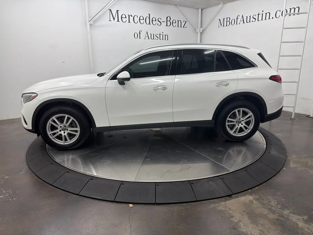 Certified Used 2026 White Mercedes-Benz GLC 300 image 4