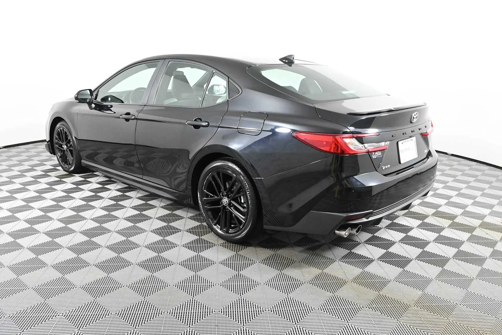 Used 2025 Midnight Black Metallic Toyota SE image 5