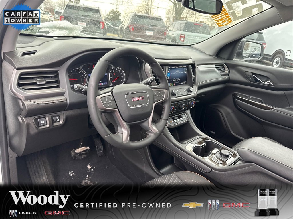 2023 GMC ACADIA - Image 15