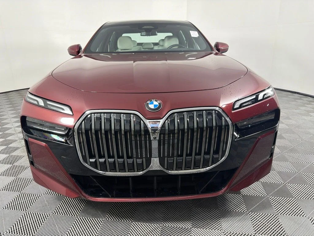 Certified Used 2023 Aventurin Red Metallic BMW 760i xDrive image 2