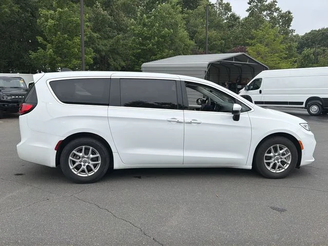 Used 2023 White Chrysler Touring L image 5