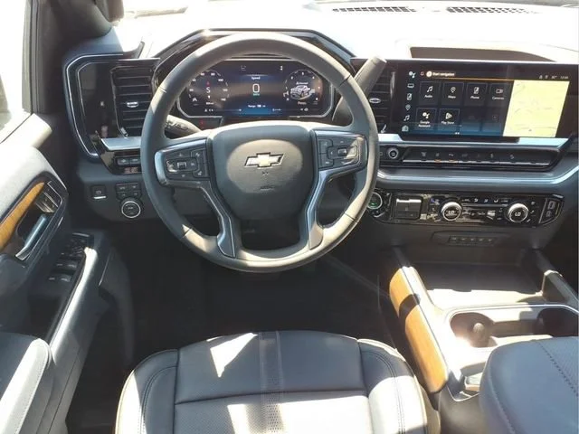 New 2026 Black Chevrolet High Country image 4