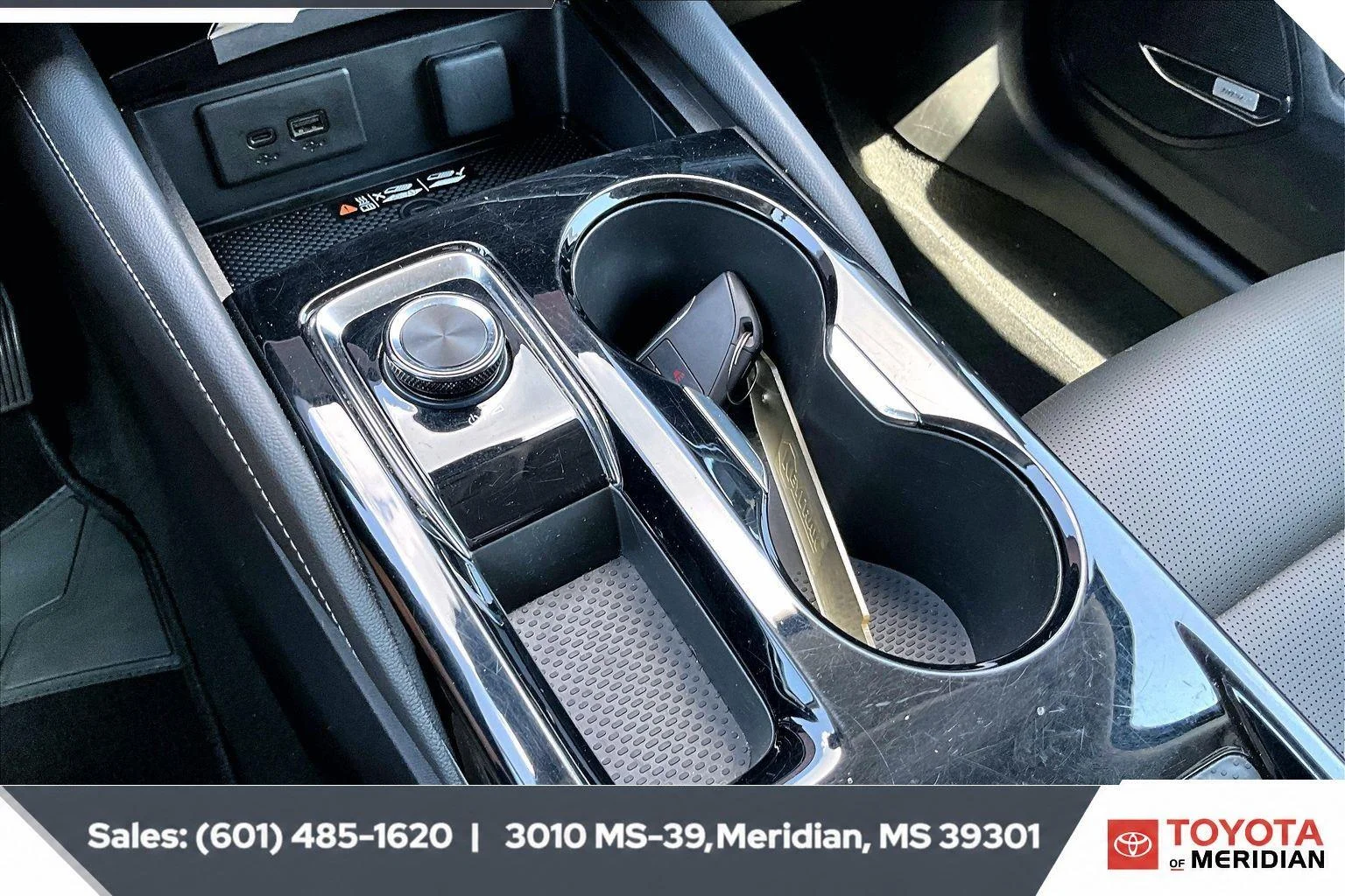 Used 2024 black Buick Preferred image 23