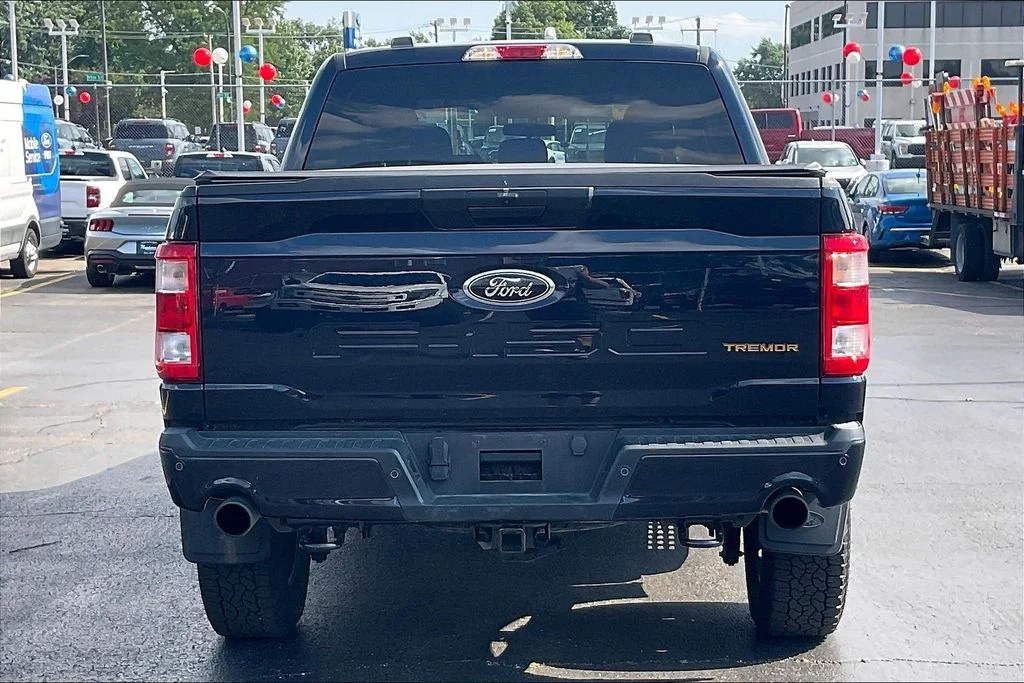 Used 2022 Blue Ford Tremor image 3