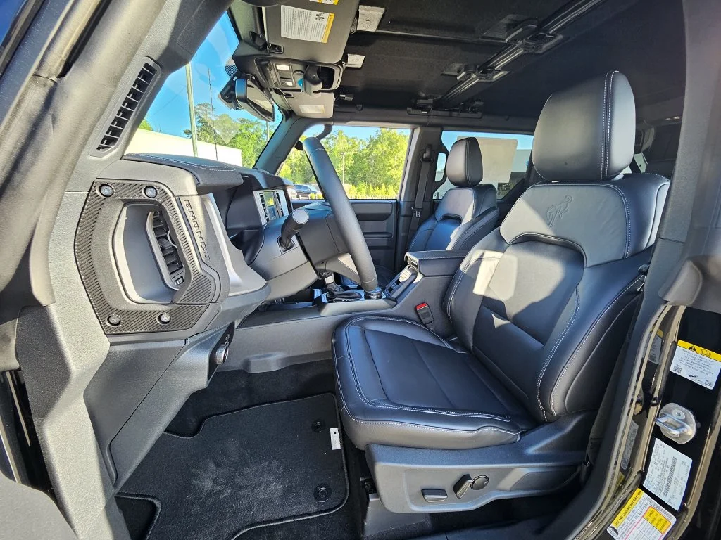 New 2026 Shadow Black Ford Outer Banks® image 4