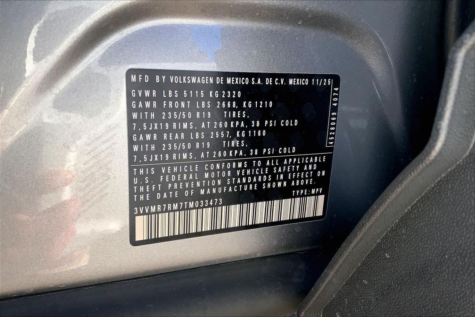 New 2026 Pyrite Silver Metallic Volkswagen SE image 21