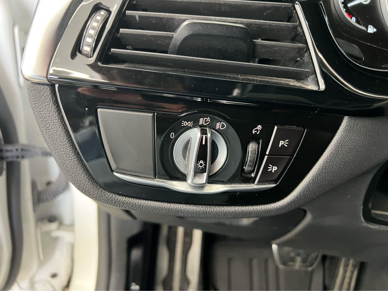 2018 BMW 5 Series M550i - Photo 14