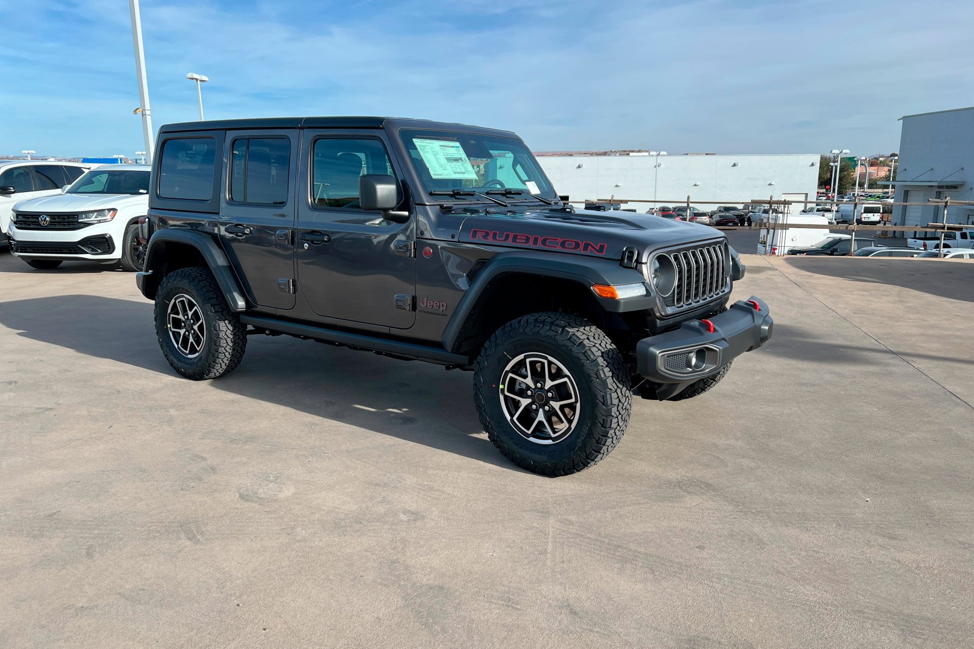 New 2026 Granite Crystal Metallic Clear-Coat Exterior Paint Jeep Rubicon image 8