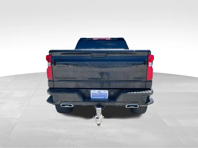 Used 2025 Black Chevrolet RST image 5