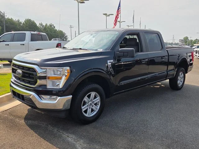 Used 2021 Black Ford XLT image 3