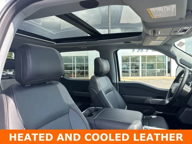 2025 Ford F-250 Super Duty Lariat - Photo 2