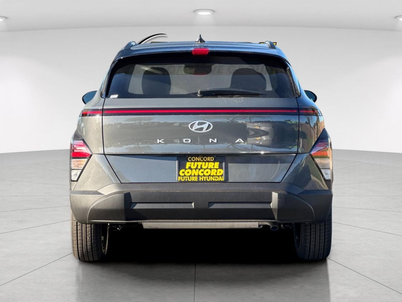 New 2027 Gray Hyundai SEL Sport FWD image 4