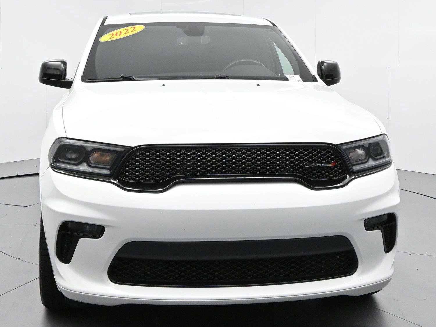 Used 2022 White Knuckle Clearcoat Dodge SXT image 2