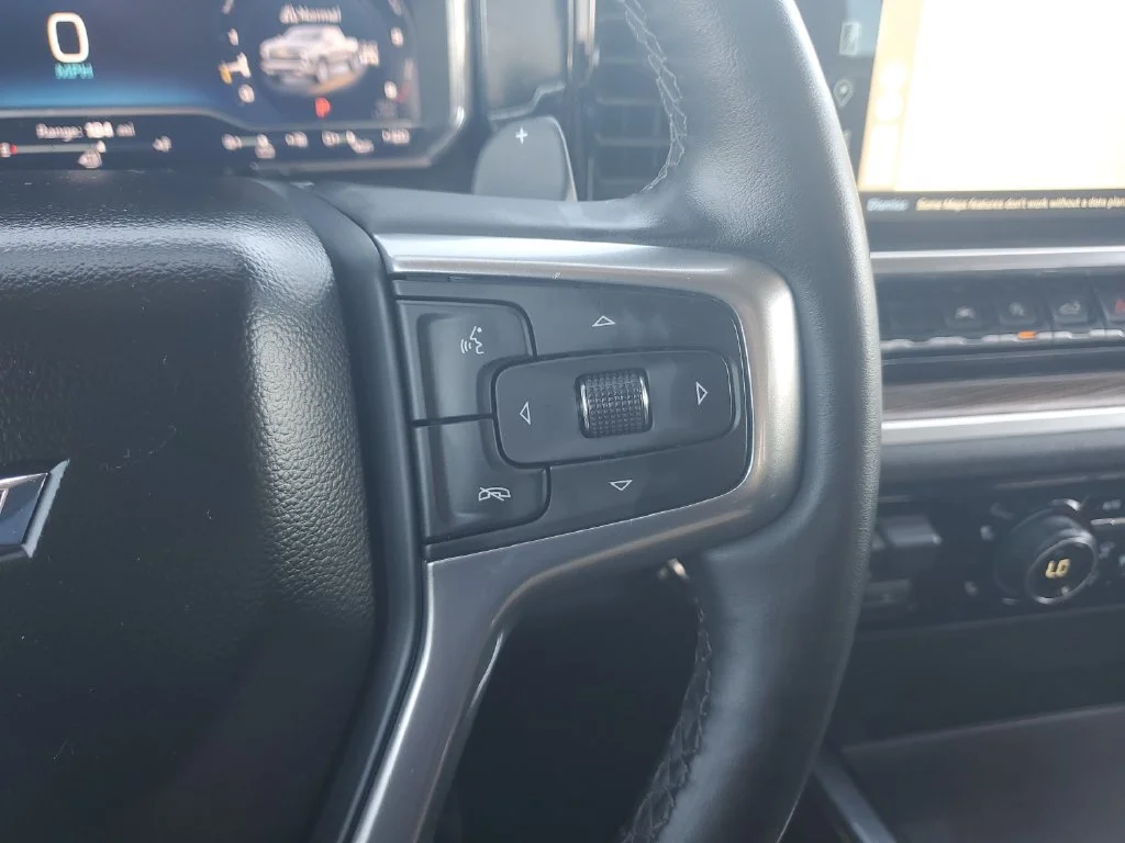 Used 2024 Summit White Chevrolet RST image 33