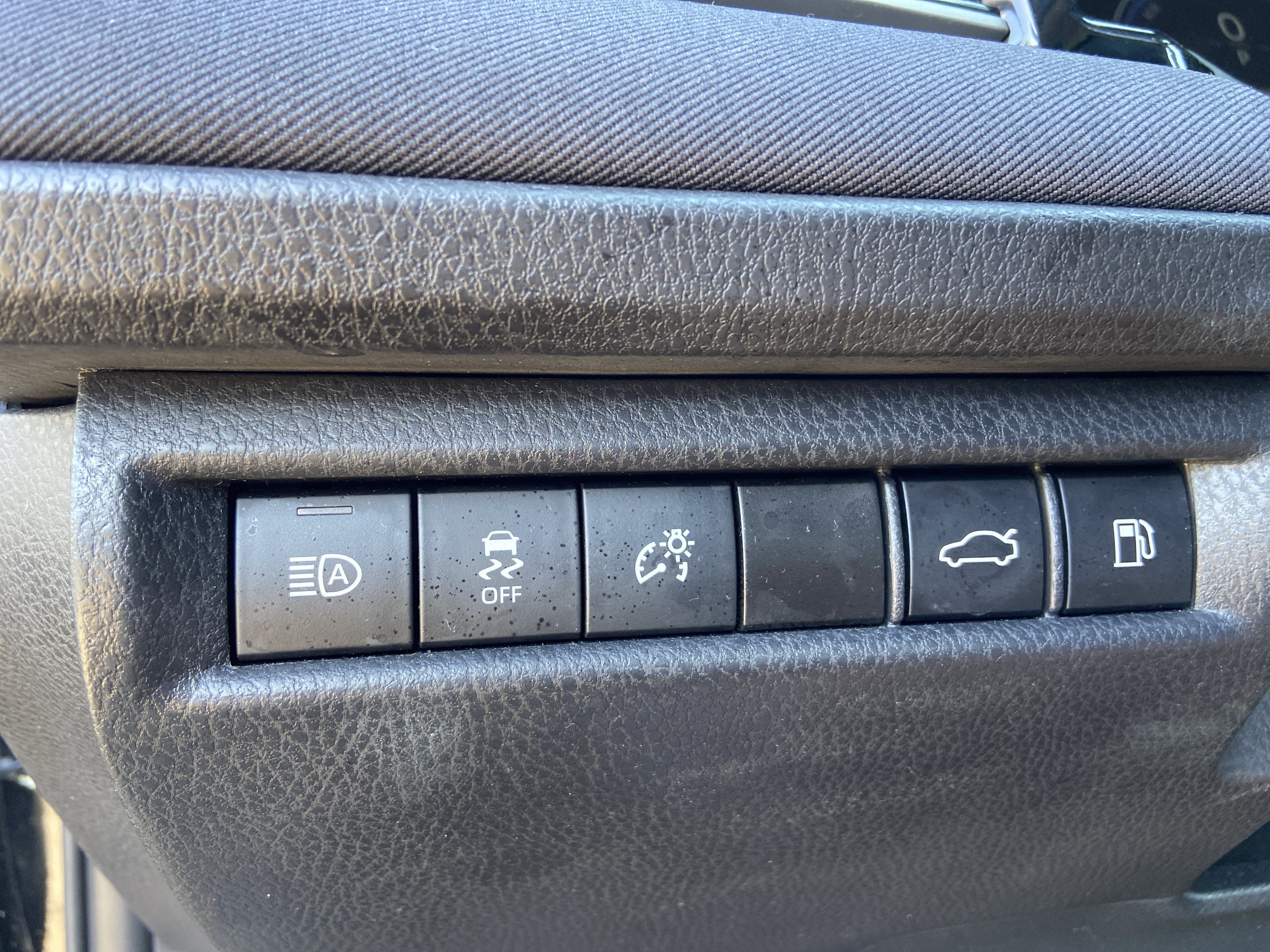 Used 2025 Midnight Black Metallic Toyota LE image 45
