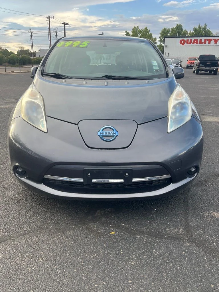 Used 2013 Gray Nissan S image 1