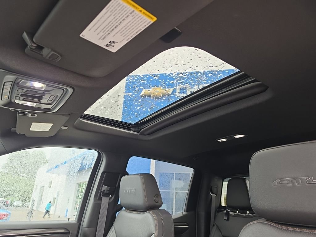 Used 2023 Summit White GMC AT4 image 21