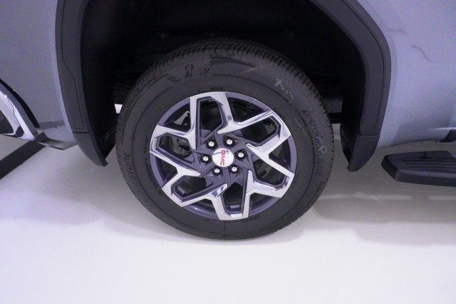 2026 GMC Sierra 1500 SLT - Photo 6