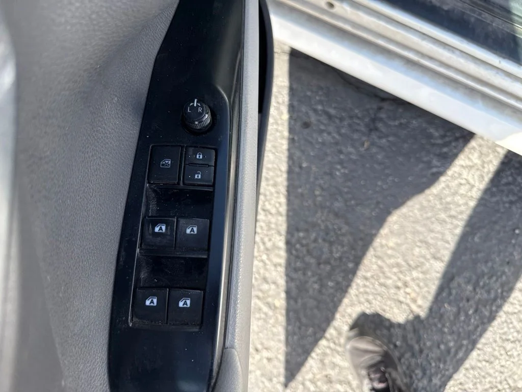 Used 2018 Super White Toyota LE image 14
