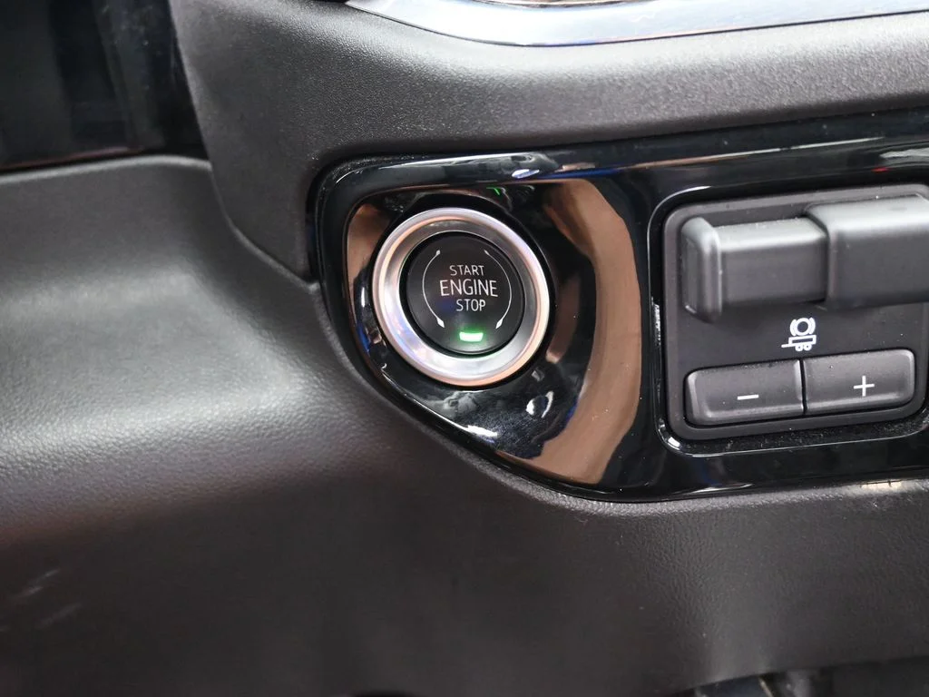 Used 2024 Summit White Chevrolet LT Trail Boss image 33