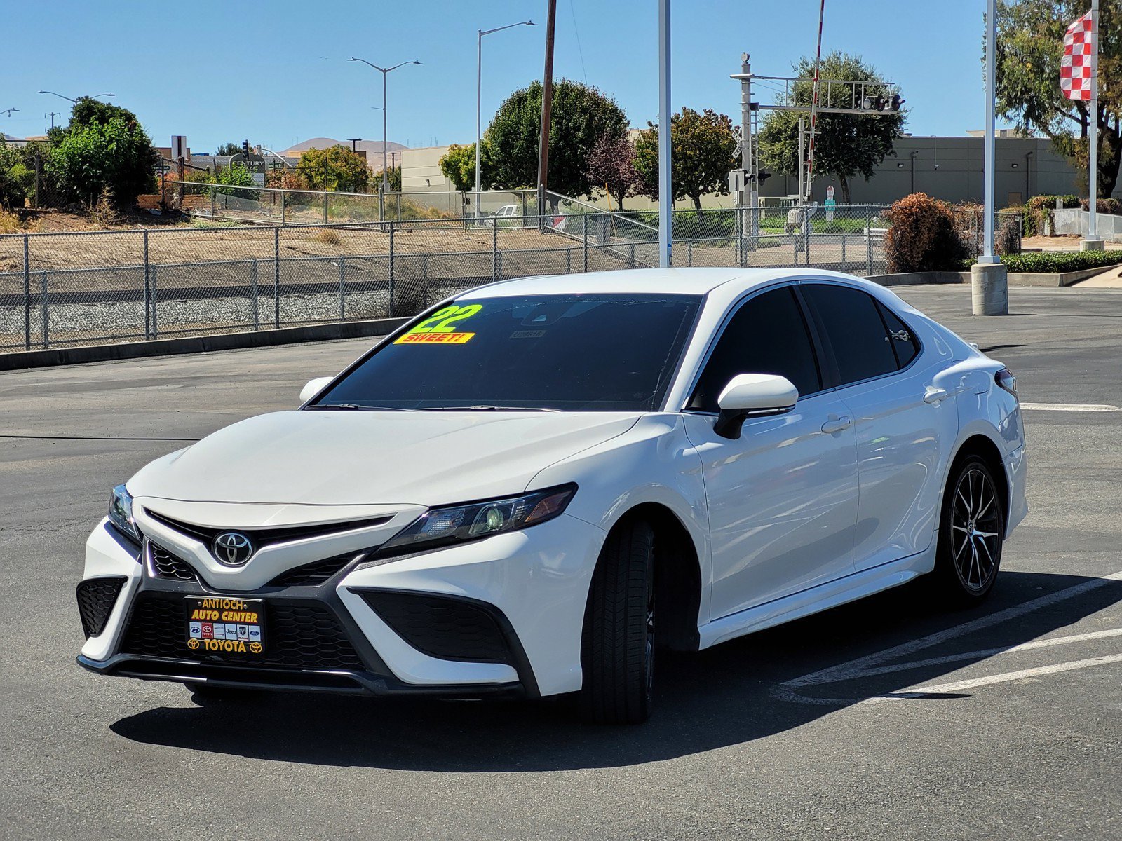 Used 2022  Toyota  image 8