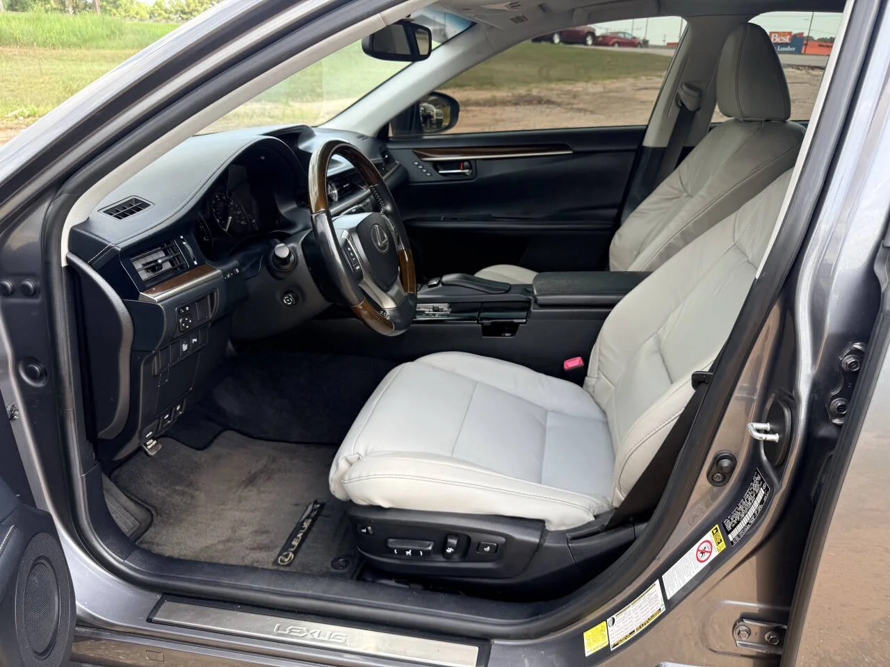 Used 2013 Charcoal Lexus Base 4dr Sedan image 13
