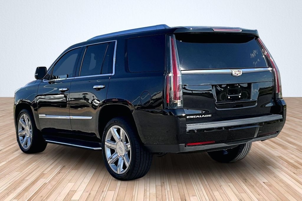 Used 2020 Black Cadillac Luxury image 10