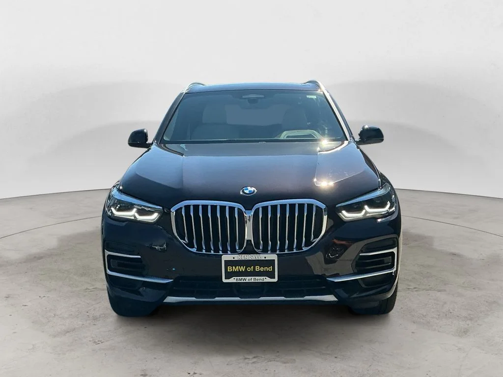 Used 2022 Brown BMW xDrive40i image 2