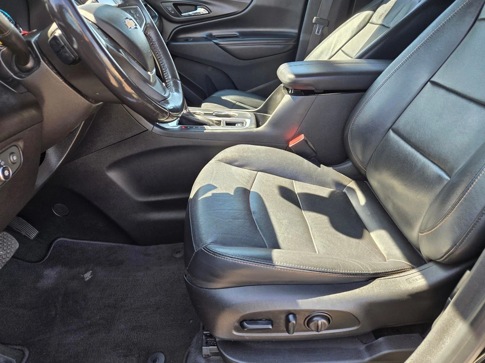 Used 2018 Mosaic Black Metallic Chevrolet Premier image 16