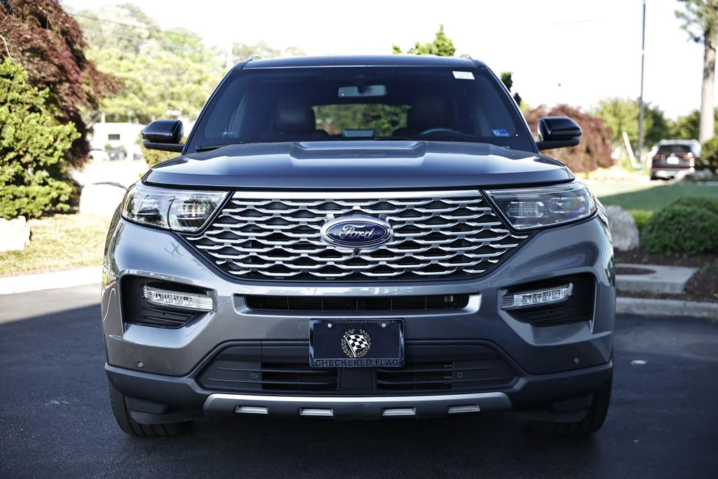 Used 2022 Carbonized Gray Metallic Ford Platinum image 13