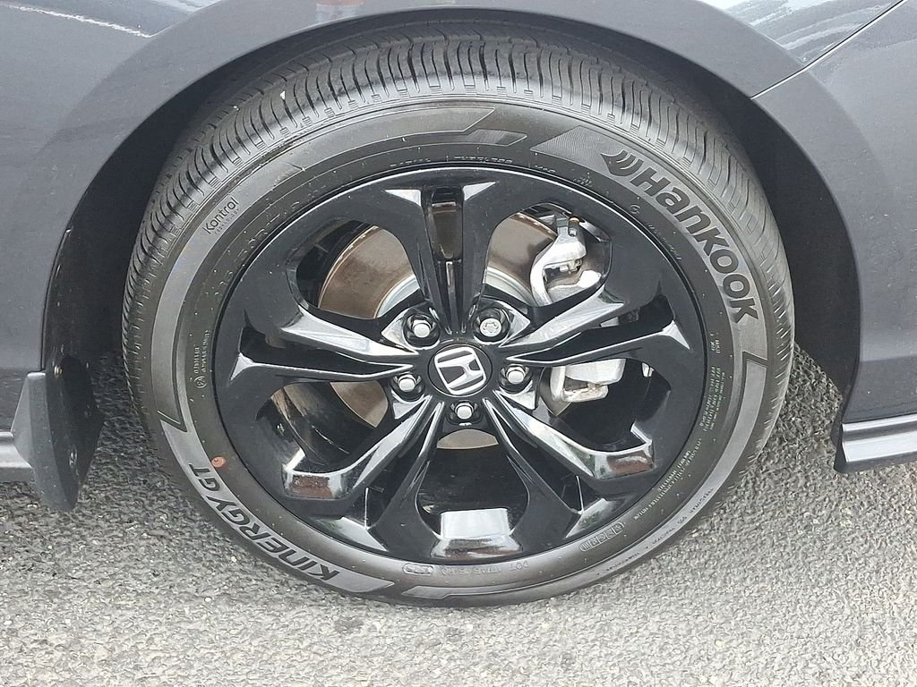 2025 Honda Accord SE - Photo 8