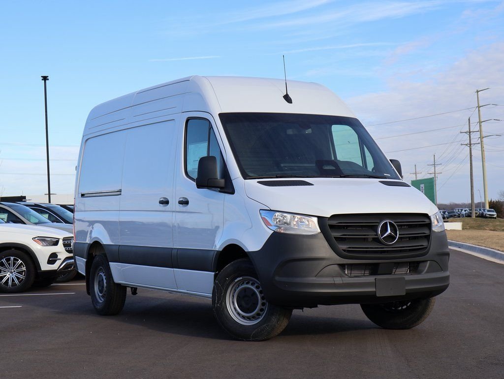 2026 Mercedes-Benz Sprinter 2500 144 WB's photo