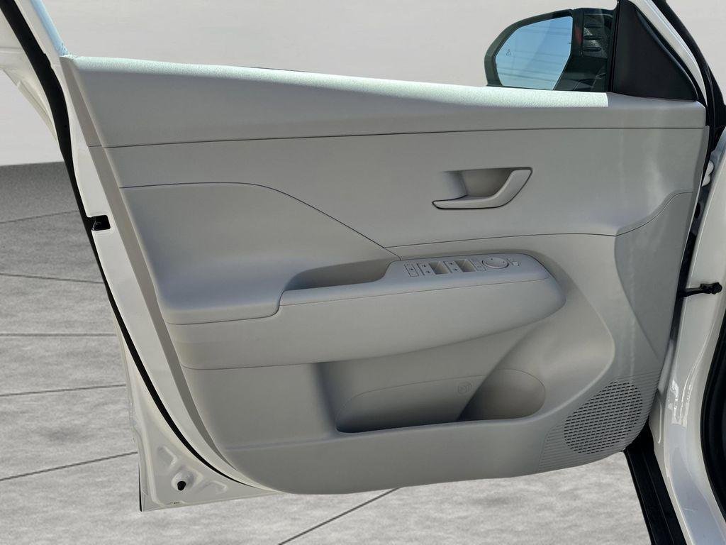 New 2026 Atlas White Hyundai SEL Sport FWD image 13