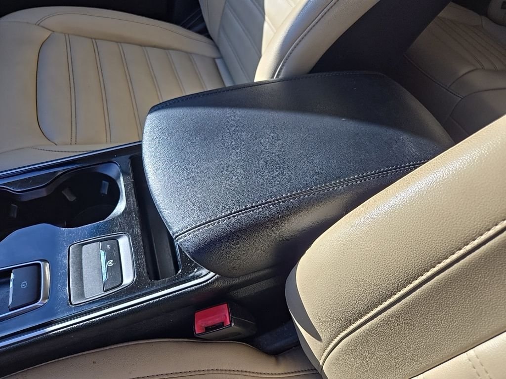 Used 2019 Blue Ford SEL image 65