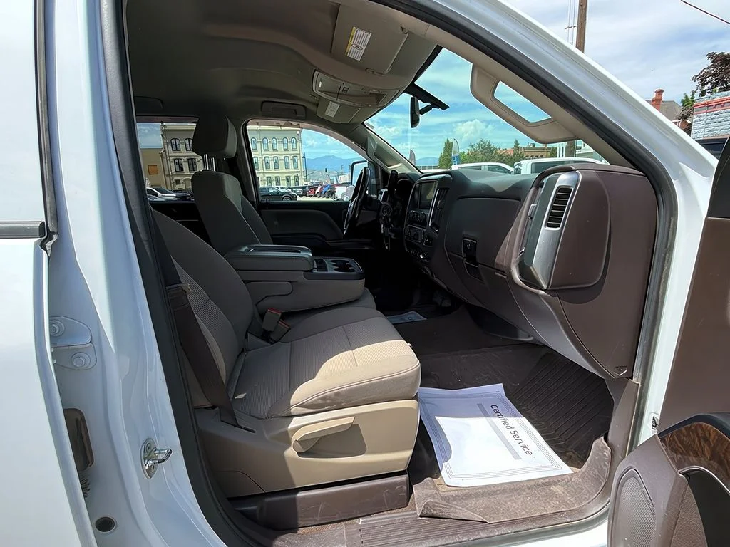 2018 Chevrolet Silverado 3500HD LT - Photo 23