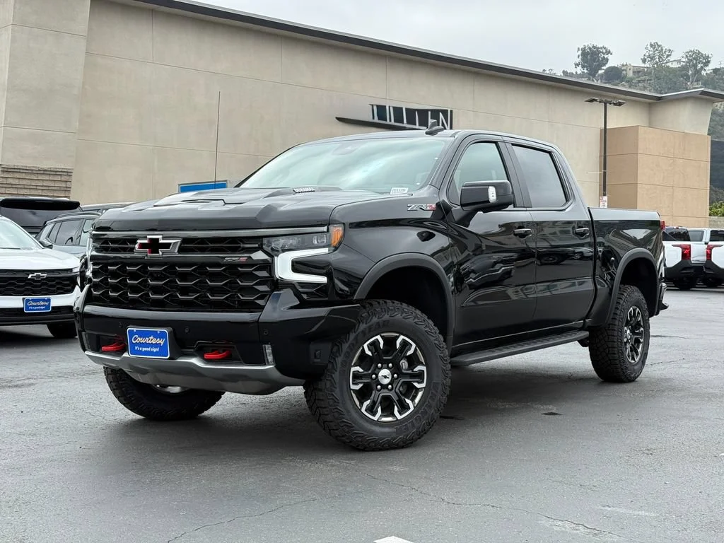 2026 Chevrolet Silverado 1500 ZR2 - Photo 2