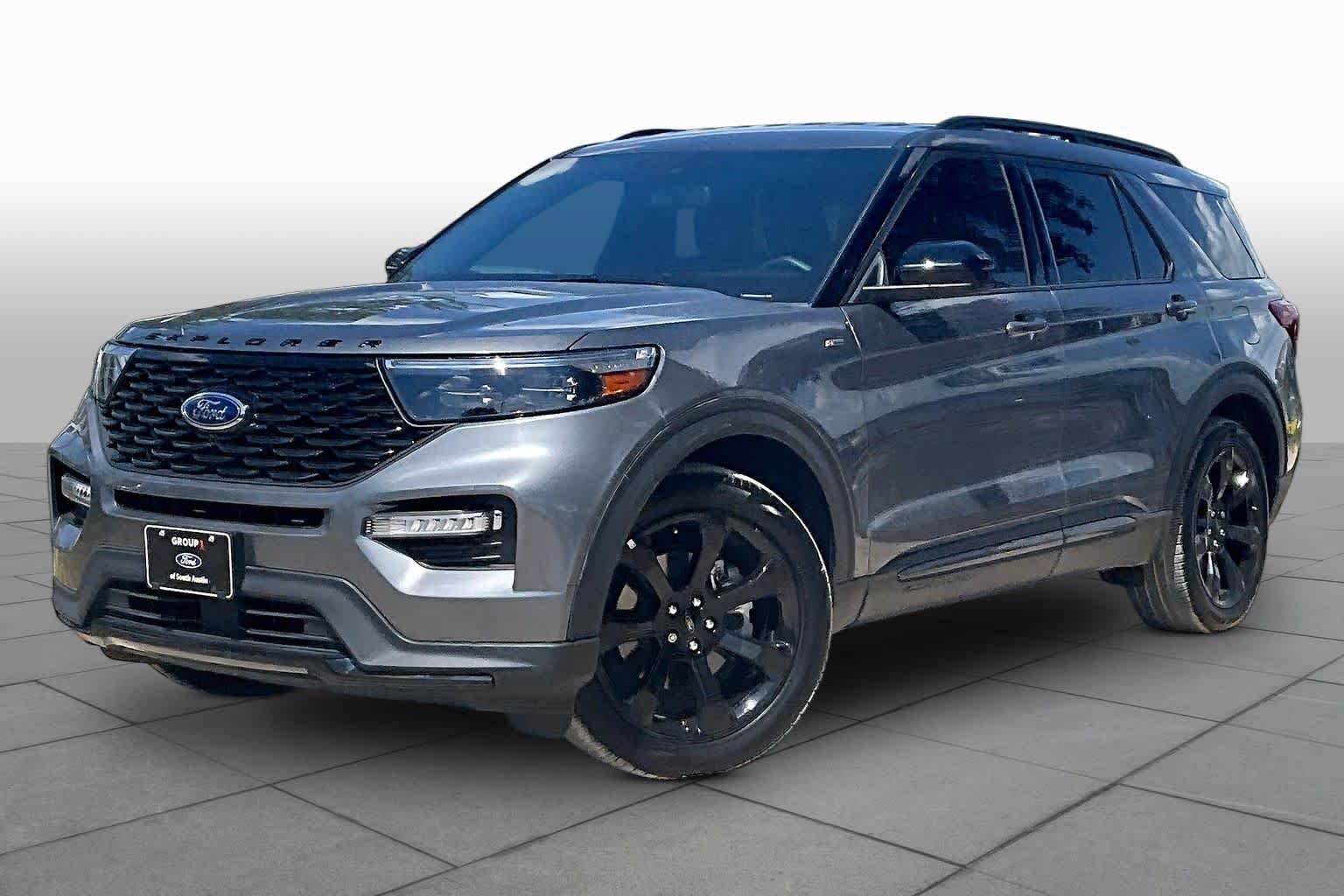 Used 2023 Carbonized Gray Metallic Ford ST-Line image 34