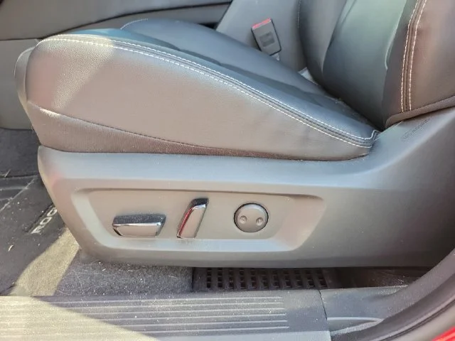Certified Used 2023 Red Nissan SL image 17