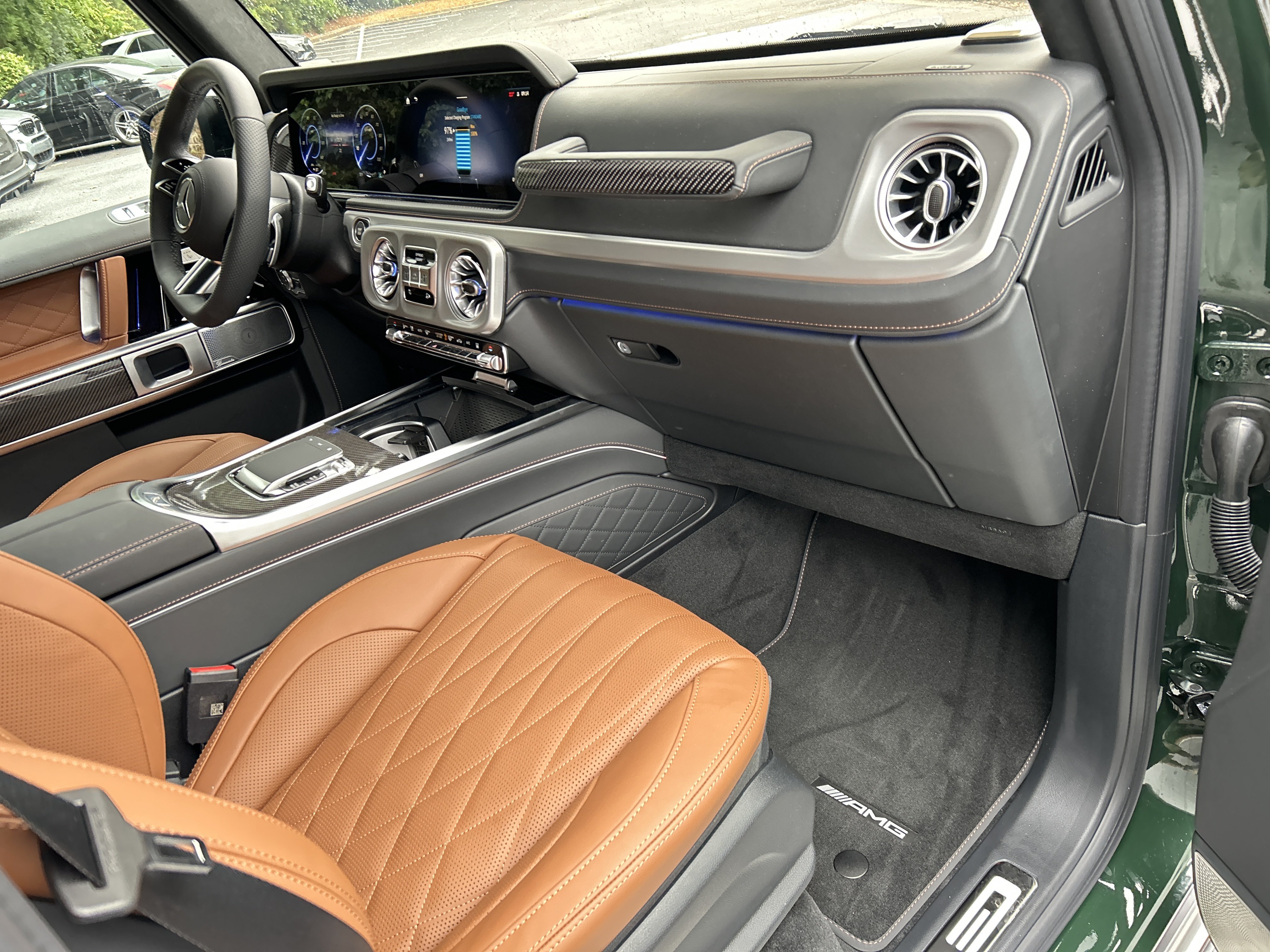 New 2026 MANUFAKTUR Deep Green Non-Metallic Mercedes-Benz G 580e SUV image 42
