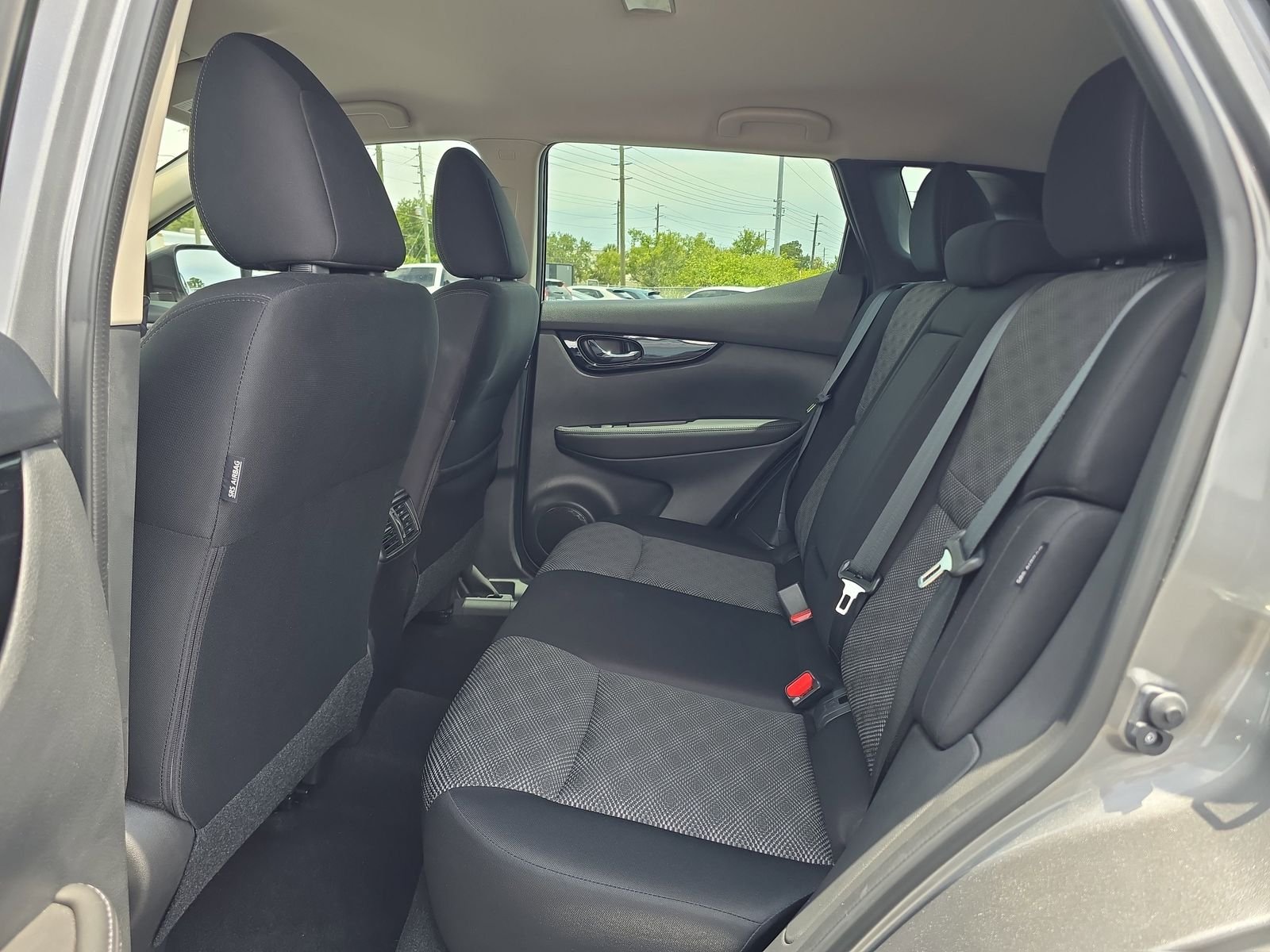 Used 2021 Gray Nissan SV image 13