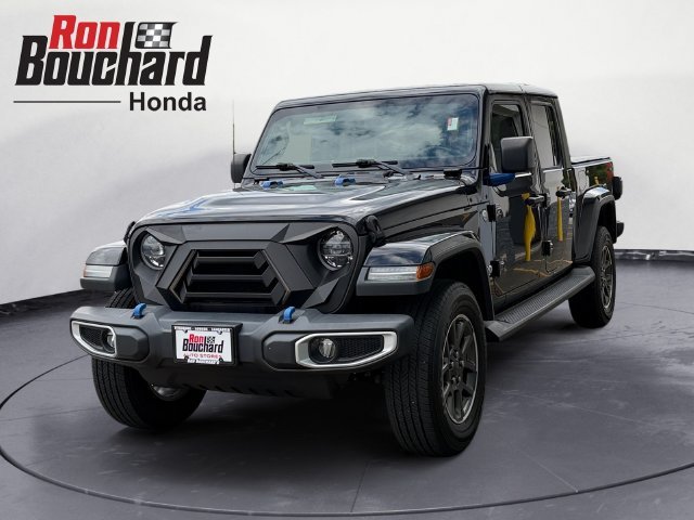 Used 2020 Black Jeep Overland image 5