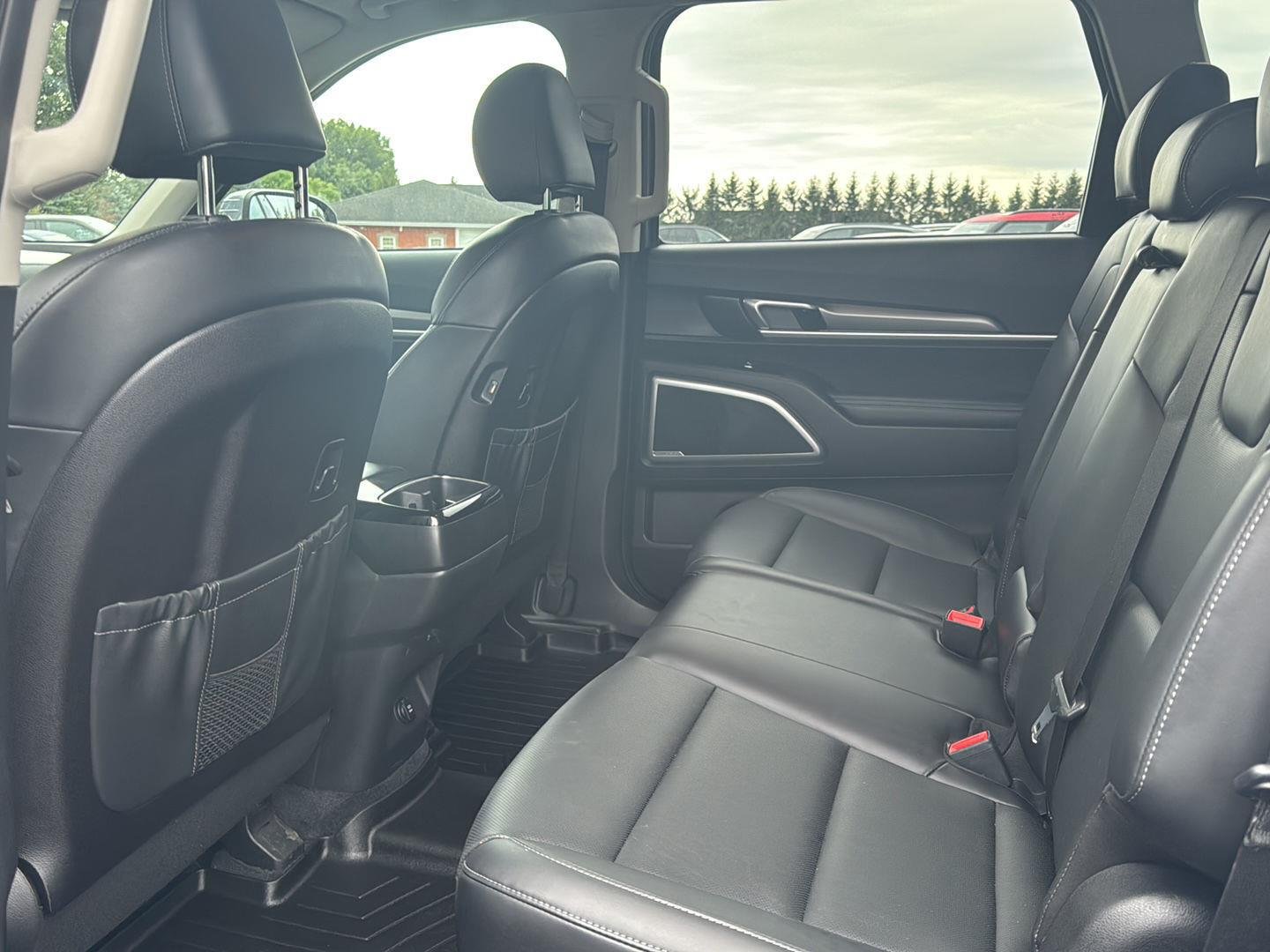 Used 2021 Everlasting Silver Kia LX image 10
