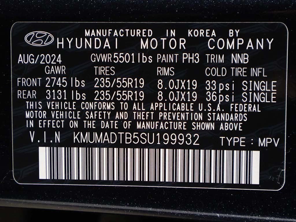 Used 2025 Black Genesis 2.5T image 44