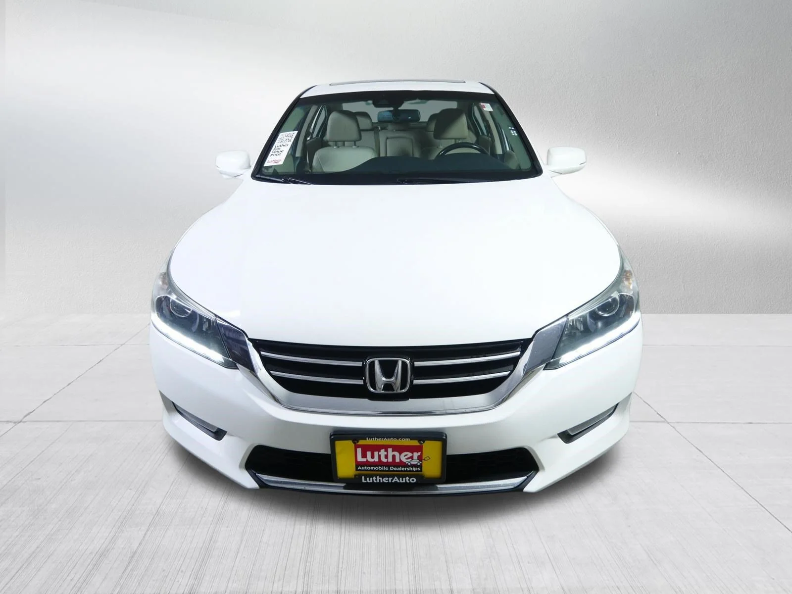 Used 2014 White Orchid Pearl Honda EX-L image 2