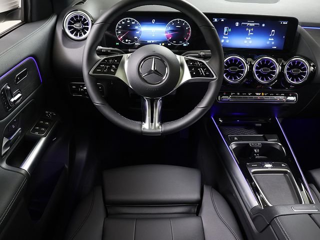 New 2026 Polar White Mercedes-Benz GLA 250 image 14