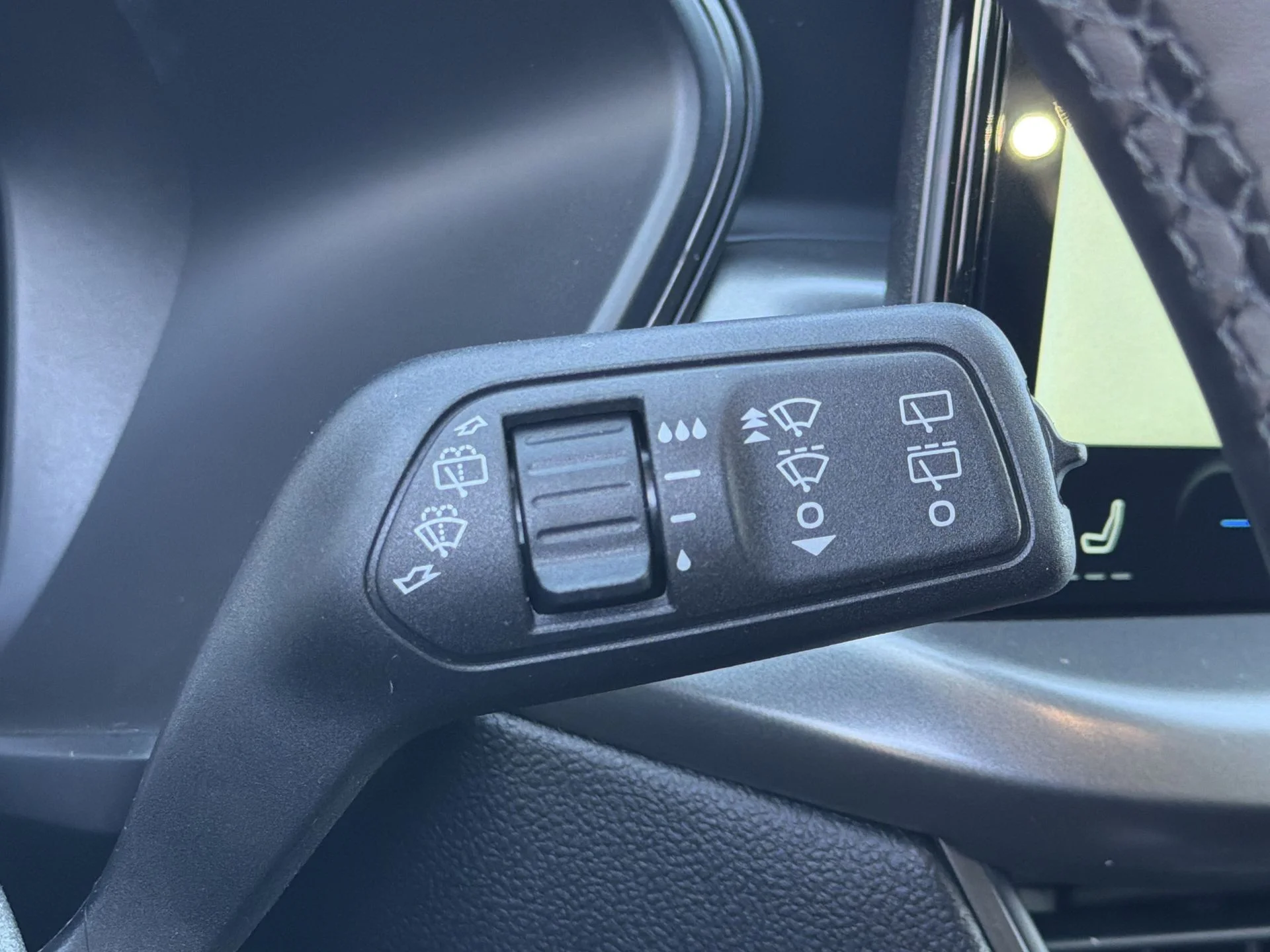 New 2026 Oxford White Ford Active® image 14