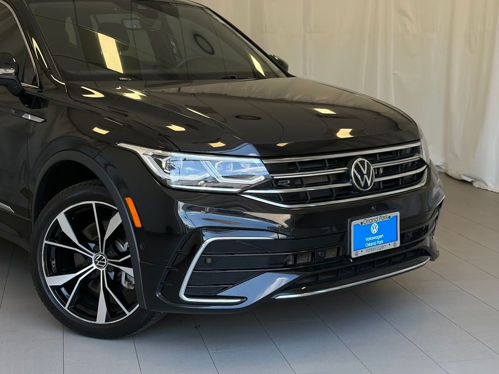 Certified Used 2023 Deep Black Volkswagen 2.0T SEL R-Line image 7